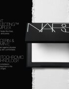 Nars Light Reflecting™ SETTING POWDER - LOOSE озаряваща насипна пудра цвят SHORE 11 гр.