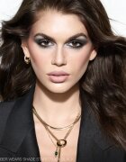 Nars Mini Notorious Mascara спирала за удъжаване извиване и обем цвят BLACK 4 гр.