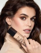 Nars Natural Matte Longwear Foundation дълготраен фон дьо тен с матиращ ефект цвят VALLAURIS 30 мл.