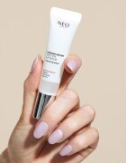 NEO MAKE UP Intense Serum Peptide Lip Balm интезивен балсам за устни с пептиди цвят 01 Perfect Glaze 10 мл.