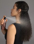 NEQI Diamond Glass Ultimate Styling spray стилизиращ спрей против цъфтене 180 мл.
