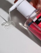 Neutrogena Clear & Defend+ почистващ гел против акне 200 мл.