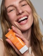 NIP+FAB Vitamin C Fix Glow Moisturiser озаряващ крем за лице SPF 50 50 мл.