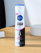 Nivea Black & White Invisible Clear антиперспирант-спрей изгодна опаковка