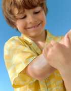 Nivea SUN Babies & Kids слънцезащитен спрей за деца за чувствителна кожа SPF 50+ 250 мл.