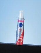 Nivea Ultra Strong пяна втвърдител 150 мл.