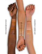 Note Cosmetique Detox & Protect течен фон дьо тен с матов завършек SPF 15 цвят 01 Beige 30 мл.