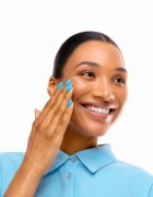 Notino Hydrating Serum with Hyaluronic Acid & Vitamins C + E хидратиращ серум за освежаване и изглаждане на кожата 30 мл.