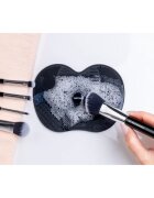 Notino Makeup Brushes Silicone Cleaning Mat For Make-Up Brushes почистваща подложка за четки Black 1 бр.