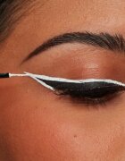 NYX Professional Makeup Vivid Matte течни очни линии с матиращ ефект цвят Black 2 мл.
