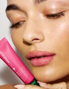 OLEHENRIKSEN Pout Preserve Chillers хидратиращ блясък за устни с охлаждащ ефект цвят Grenada Guava 12 мл.