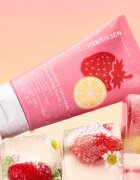 OLEHENRIKSEN Transform Strawberry Lemonade Smoothing Scrub пилинг за лице с ексфолиращо действие 90 гр.