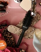 Olivia Garden Club The Glow Blowout Ceramic Round Brush Black кръгла четка за коса M 1 бр.