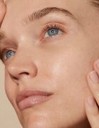 Omorovicza Queen Essence хидратираща есенция с хиалуронова киселина 100 мл.