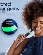 Oral-B iO White Clean електрическа четка за зъби с калъф за зарядно устройство Matte Black 1 бр.