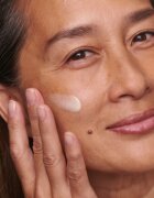 Peter Thomas Roth EVEN SMOOTHER™ Glycolic Retinol Resurfacing Serum интензивен серум с изглаждащ ефект 30 мл.