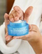 Peter Thomas Roth Water Drench Hyaluronic Cloud Rich Barrier Moisturizer богат хидратиращ крем възстановяващ кожната бариера 50 мл.