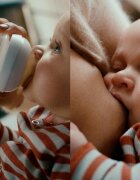 Philips Avent Natural Response SCD837/10 комплект за бебета 0-3 m