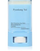 Pyunkang Yul Airy Protection Sun Stick слънцезащитен крем в стик с хидратиращ ефект SPF 50+ 17 гр.