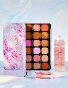 Revolution Crystal Aura Energy Fix спрей за фиксация с розова вода 85 мл.