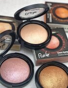 Rude Cosmetics Baked Highlighter компактна озаряваща пудра цвят Flirtatious Behaviour 7 гр.