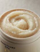 Sanctuary Spa Golden Sandalwood скраб със сол за тяло 300 гр.