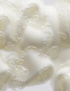 Sanctuary Spa Lily & Rose Natural Oils душ пяна с подхранващ ефект 200 мл.