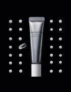 Shiseido Men Total Revitalizer Eye лек крем за околоочната зона за мъже 15 мл.