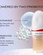 Shiseido Revitalessence Skin Glow Foundation лек фон дьо тен с озаряващ ефект SPF 30 цвят Birch 30 мл.