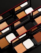 Shiseido Synchro Skin Self-Refreshing Custom Finish Powder Foundation Грим на прах цвят 130 9 гр.