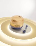 Shiseido Vital Perfection Uplifting & Firming Advanced Eye Cream лифтинг крем за околоочната зона 15 мл.