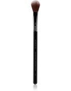 Sigma Beauty Face F03 High Cheekbone Highlighter™ Brush четка за озарител 1 бр.