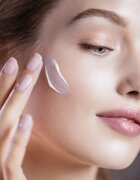Sisley Phyto-Blanc Le Soin защитен хидратиращ крем с ревитализиращ ефект SPF 50+ PA+++ 40 мл.