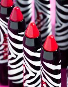 Sisley Phyto-Lip Twist тониращ балсам за устни с молив цвят 7 Coral 2.5 гр.