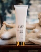 Sisley Sisleÿa L'Integral Anti-Age Concentrated Firming Body Cream стягащ крем за тяло против стареене на кожата 150 мл.