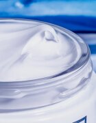 Sisley Velvet Nourishing Cream with Saffron Flowers хидратиращ крем за суха до чувствителна кожа 50 мл.