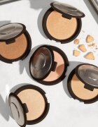 Smashbox x Becca Shimmering Skin Perfector Pressed Highlighter озарител цвят Moonstone 7 гр.