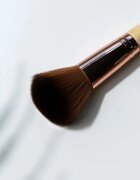 So Eco Blush Brush четка за лице с хипоалергенни влакна 1 бр.