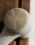 So Eco Facial Cleansing Brush двустранна почистваща четка за лице с дръжка подлежаща на компостиране 1 бр.