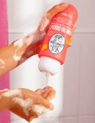 Sol de Janeiro Bom Dia™ Bright Body Wash ексфолиращ душ-гел с изглаждащ ефект 385 мл.