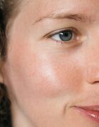 Suntribe Daily Mineral UV Shield слънцезащитен минерален крем SPF 50 50 мл.