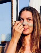Suntribe Sports Zinc Stick минерална защитна пръчица за чувствителни места SPF 50 Mint Green 30 гр.