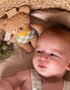 Taf Toys Activity Toy Brendon the Bear контрастна играчка за окачане с гризалка 1 бр.