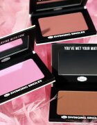 theBalm Swinging Singles Blush компактен руж цвят Ivana Sunkiss 5.5 гр.