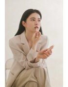 thim Essential Lip Milk блясък за устни с кремообразна текстура за подхранване и хидратация 7 гр.