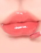thim Satin Lip Glaze дълготраен гланц за устни с хидратиращ ефект цвят 03 Fig Noir 6 гр.