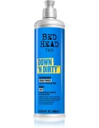 TIGI Down N' Dirty Lightweight Conditioner почистващ и детоксикиращ балсам за ежедневна употреба 400 мл.