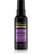 TRESemmé Heat Protection Defence Spray термозащитен спрей за оформяне с преса и маша 60 мл.