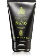 Truefitt & Hill No. 10 Cleansing Scrub пилинг за лице за мъже 100 мл.