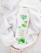 Tulipán Negro Aloe Vera Y Jojoba душ гел 650 мл.